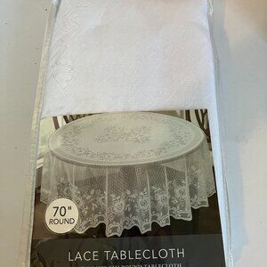 S. Lichtenberg & Co Lace Tablecloth 70 Round White Acrylic Floral New in Package